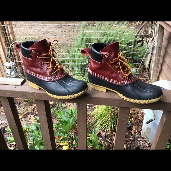 L.L. Bean Red and Black Bean Boots - Picture 1 of 11